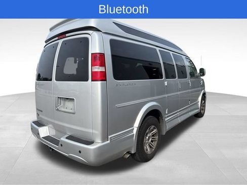 Used 2023 Chevrolet Express 2500 RWD image 5
