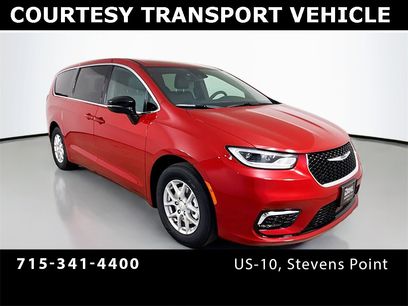 New 2025 Chrysler Pacifica Select