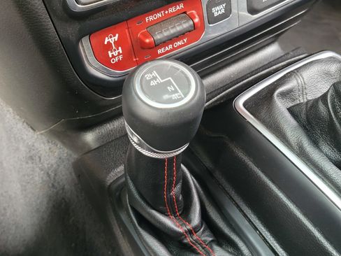 Used 2019 Jeep Wrangler Unlimited Rubicon image 25