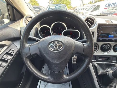 Used 2010 Toyota Matrix image 11