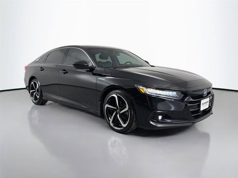 Used 2022 Honda Accord Sport image 4