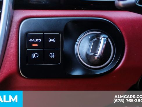 Used 2023 Porsche Cayenne S Platinum w/ Premium Package Plus image 29