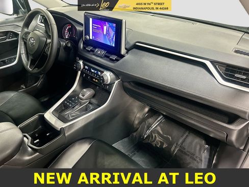 Used 2024 Toyota RAV4 XLE Premium image 30