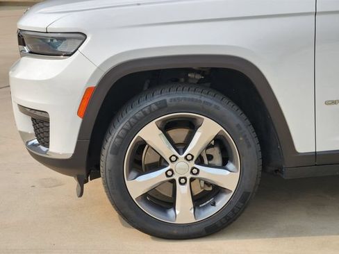 Used 2021 Jeep Grand Cherokee L Limited AWD/4WD image 8