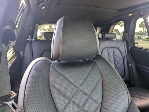 Used 2023 BMW X5 xDrive40i w/ Executive Package AWD/4WD image 14