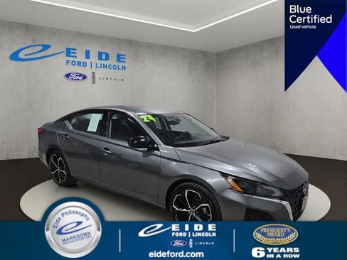 Used 2024 Nissan Altima 2.5 SR FWD image 1