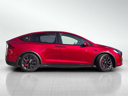 Used 2023 Tesla Model X Plaid image 4