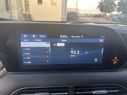 Used 2021 Hyundai Palisade Limited image 11