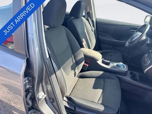 Used 2015 Nissan Leaf S FWD image 24