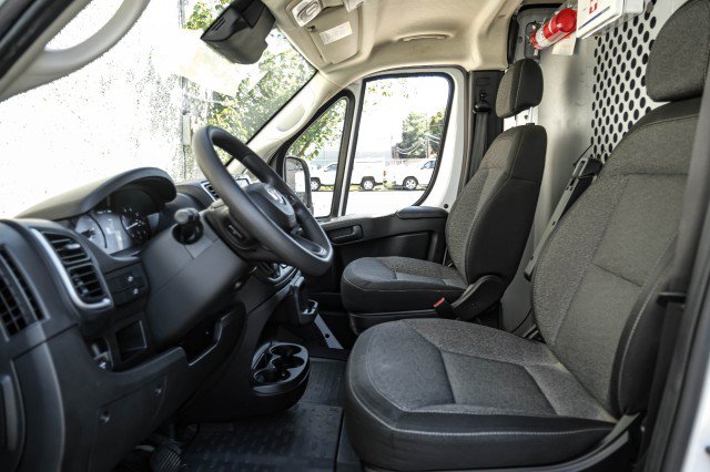 Used 2023 RAM ProMaster 2500 FWD image 3