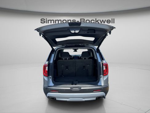 Used 2023 GMC Acadia SLE w/ Driver Convenience Package image 26