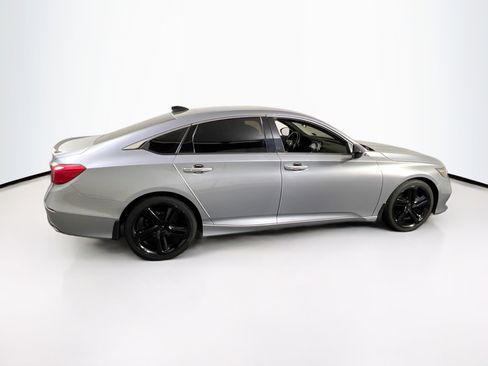 Used 2022 Honda Accord Sport image 4