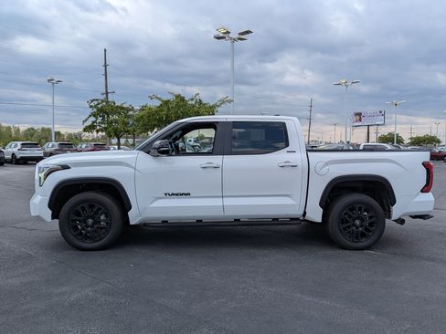 Used 2026 Toyota Tundra Limited AWD/4WD image 5