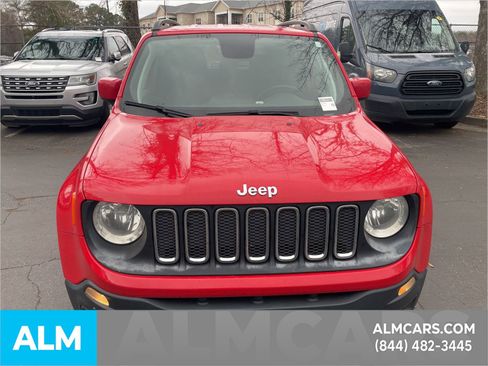 Used 2018 Jeep Renegade Latitude image 10
