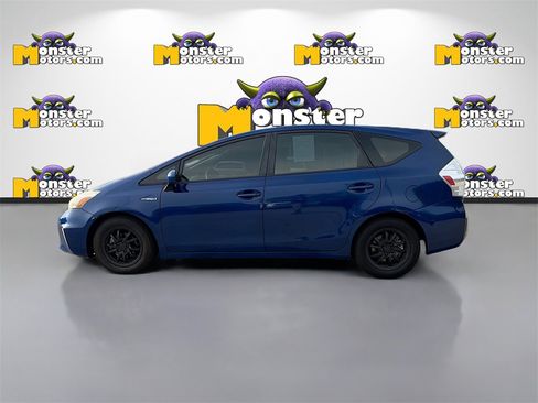 Used 2012 Toyota Prius V Two image 8