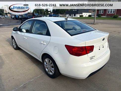 Used 2010 Kia Forte EX FWD image 4