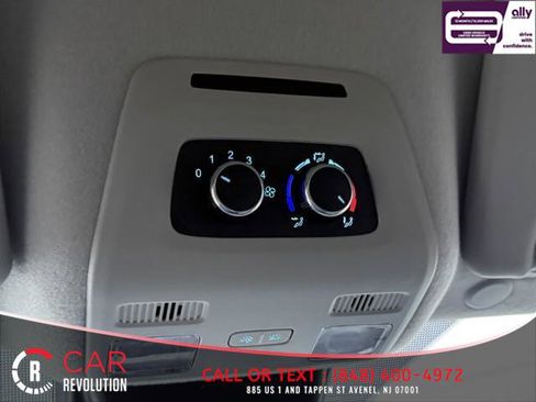 Used 2024 Ford Transit 350 XLT image 29