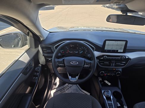 Certified 2022 Ford Escape SE w/ Convenience Package image 2