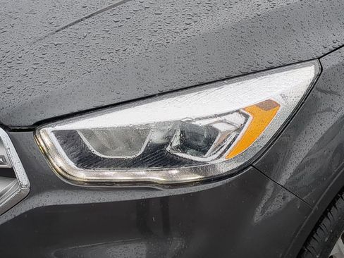 Used 2019 Ford Escape SEL image 14