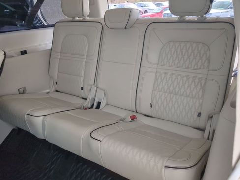 Used 2021 Lincoln Navigator L Black Label w/ Special Edition Package image 23