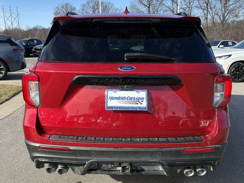 Used 2020 Ford Explorer ST w/ ST Street Pack image 9