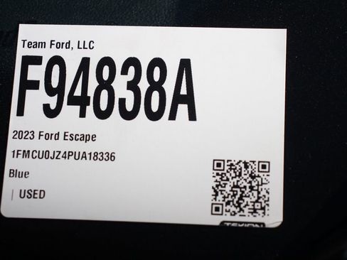 Certified 2023 Ford Escape Platinum FWD image 30