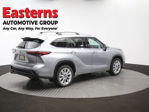 Used 2021 Toyota Highlander Limited AWD/4WD image 46