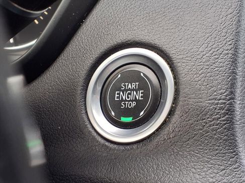 Used 2019 Cadillac XT4 Premium Luxury image 25