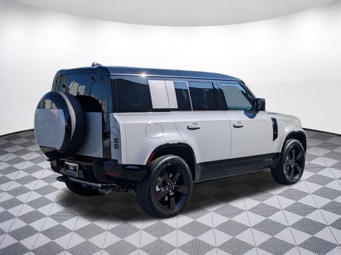 New 2026 Land Rover Defender 110 X-Dynamic SE AWD/4WD image 5