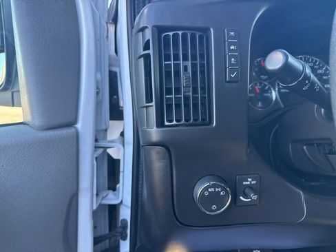 Used 2016 Chevrolet Express 3500 LT w/ LT Preferred Equipment Group image 16