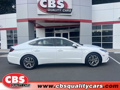 Used 2023 Hyundai Sonata SEL w/ Cargo Package image 1
