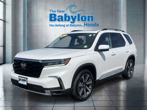 Used 2023 Honda Pilot Elite image 2
