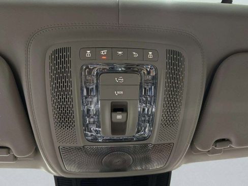 Used 2021 Mercedes-Benz Maybach GLS 600 4MATIC image 48