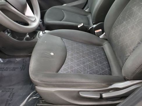 Used 2020 Chevrolet Spark LT image 13