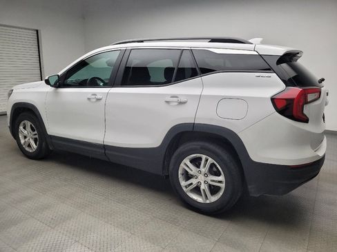 Used 2022 GMC Terrain SLE w/ Driver Convenience Package FWD image 3