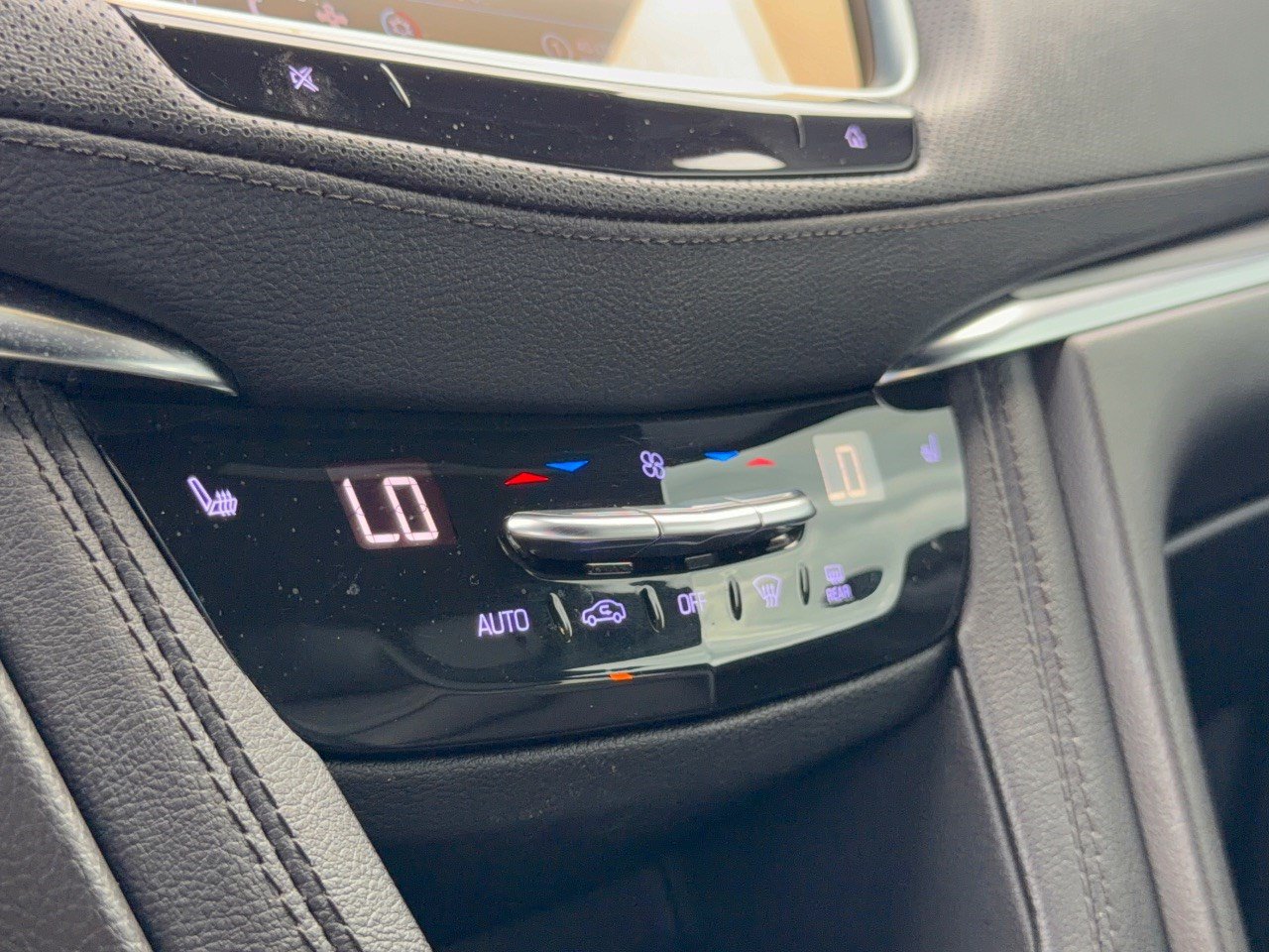 Used 2022 Cadillac XT5 Luxury FWD image 22