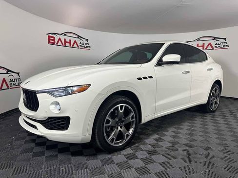 Used 2021 Maserati Levante image 3