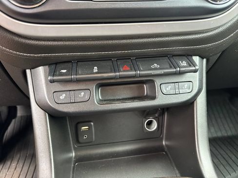 Used 2018 GMC Canyon SLT w/ Driver Alert Package AWD/4WD image 31