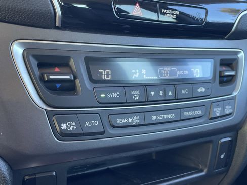 Used 2022 Honda Pilot Special Edition image 24