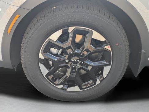 New 2026 Kia Sorento S image 28