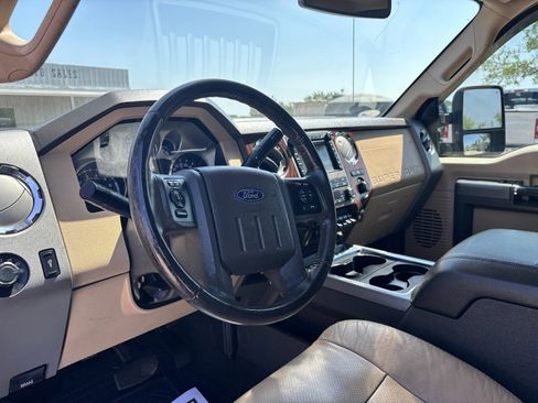 Used 2012 Ford F250 Lariat w/ Lariat Ultimate Pkg image 12