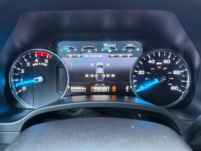 Used 2017 Ford F350 Lariat w/ Lariat Ultimate Package AWD/4WD image 14