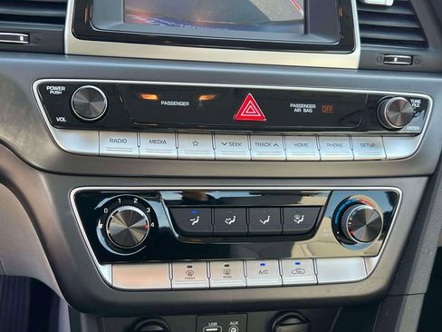 Used 2019 Hyundai Sonata SE image 29