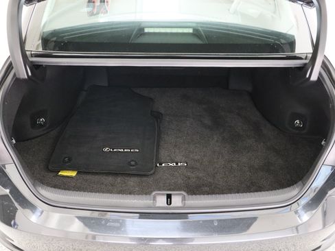Used 2024 Lexus ES 350 w/ Accessory Package (Z2) FWD image 33