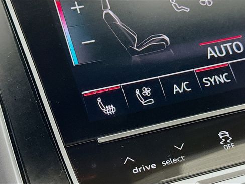 Used 2025 Audi SQ7 Prestige image 5