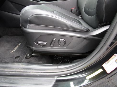 Used 2022 Hyundai Tucson SEL w/ Convenience + Premium Package FWD image 19