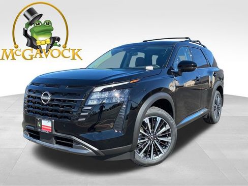 New 2026 Nissan Pathfinder Platinum image 1