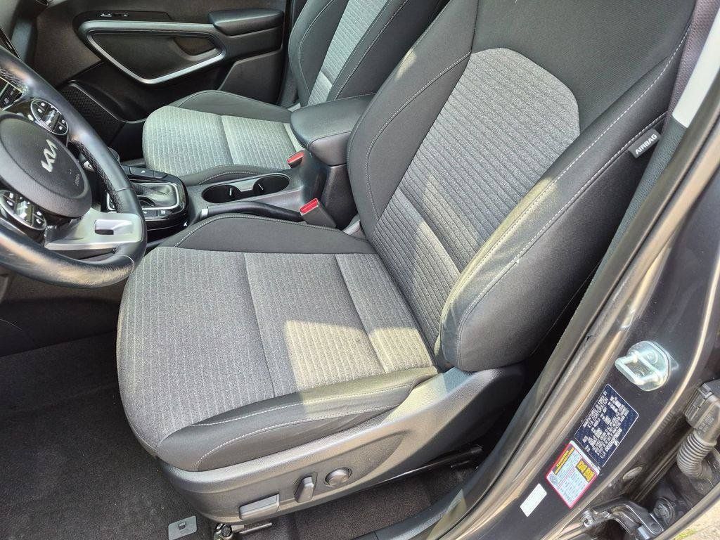 Certified 2023 Kia Soul EX FWD image 22
