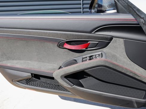 Certified 2025 Porsche 718 Boxster Spyder RS image 24