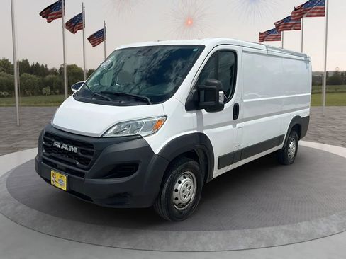 Used 2023 RAM ProMaster 2500 FWD image 3